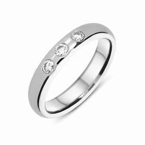18ct White Gold 0.18ct Diamond Three Stone Ring
