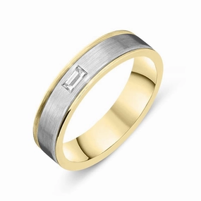 18ct White Gold Diamond Baguette Cut Channelled Wedding Ring D