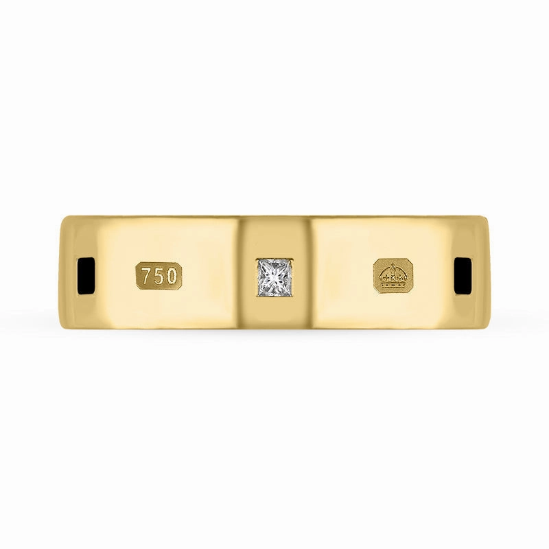 18ct Yellow Gold 0.18ct Diamond Whitby Jet King's Coronation Hallmark Princess Cut 6mm Ring D