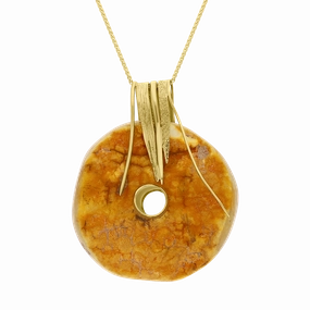 18ct Yellow Gold Amber Donut Shaped Pendant Necklace D