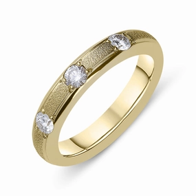 18ct Yellow Gold Diamond Three Stone Textured Band Ring