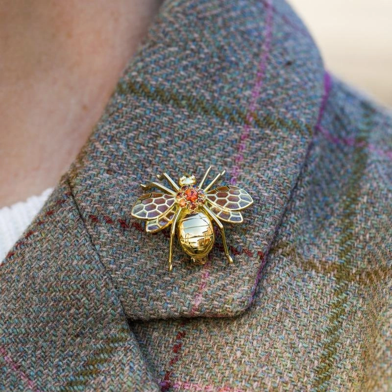 18ct Yellow Gold Orange Sapphire Enamel Style & Fashion Wasp Brooch