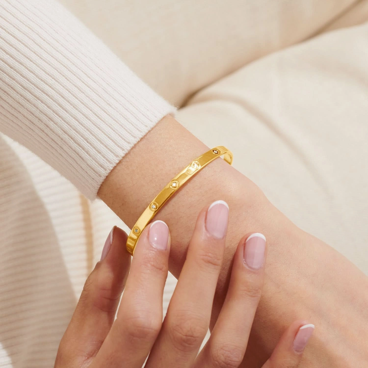 Cubic Zirconia Bangle Bar Gold Plated Bracelet 7885