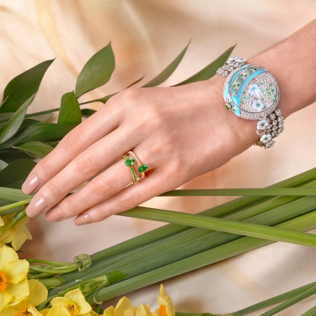 Faberge Colours of Love 18ct Yellow Gold Emerald Diamond Fluted Ring