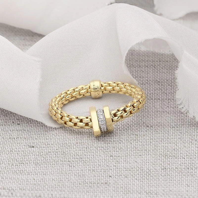 Fope Flex'it Prima 18ct Yellow Gold 0.10ct Diamond Ring