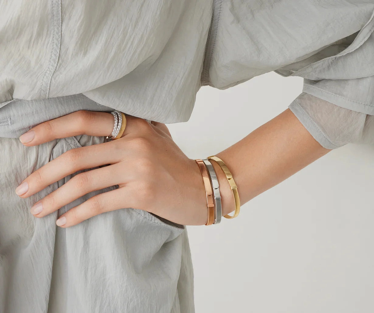 Marco Bicego Masai 18ct Yellow Gold Thin Coil Bangle