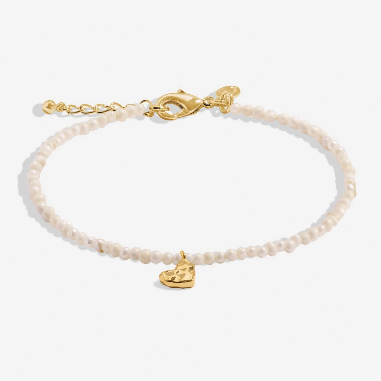 Mini Charms Natural Matte Pearl Heart Gold Plated Bracelet 8600