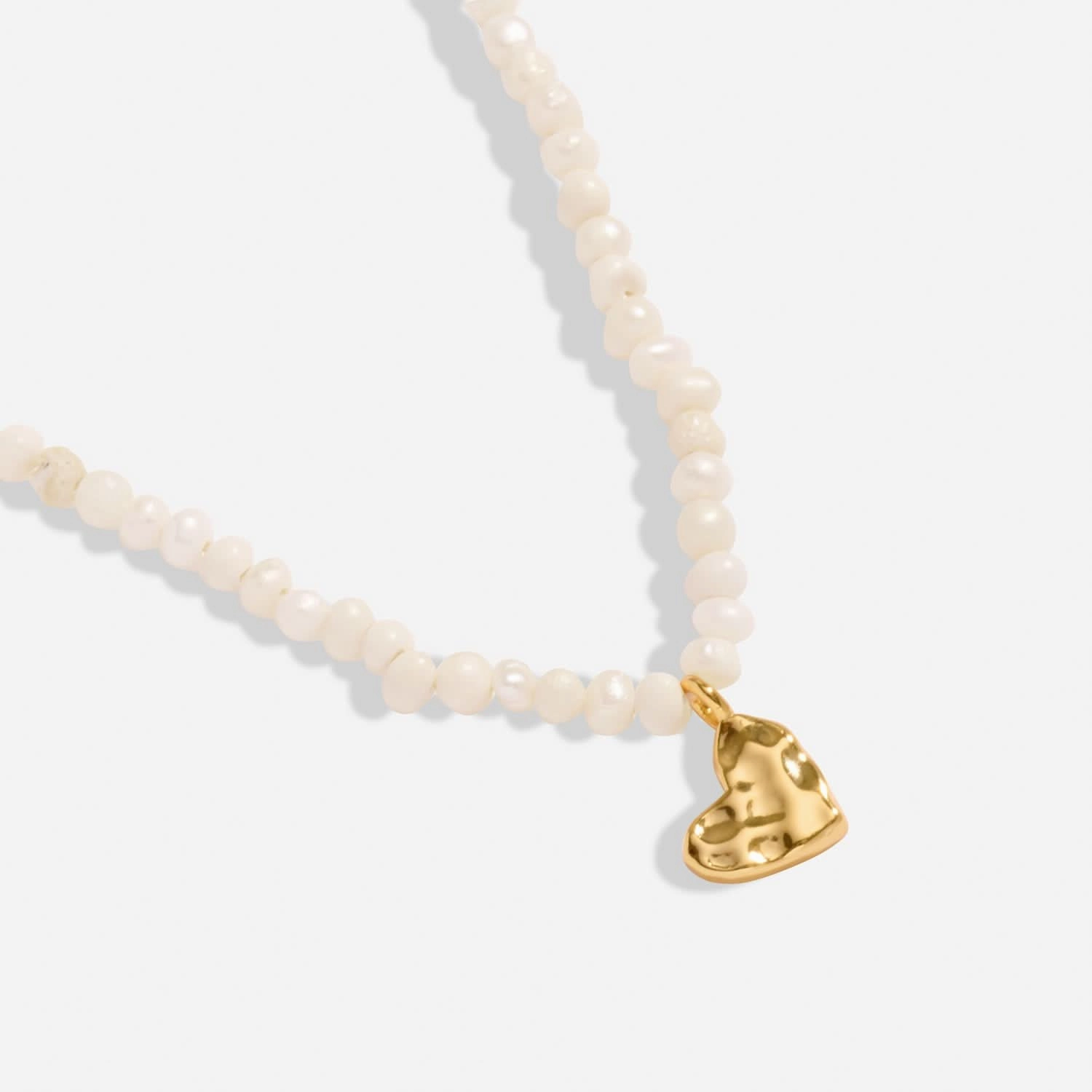 Mini Charms Natural Matte Pearl Heart Gold Plated Necklace 8607