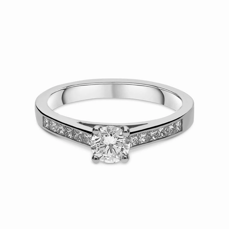 Platinum 0.30ct Diamond Graduated Princess Cut Cut Solitaire Ring