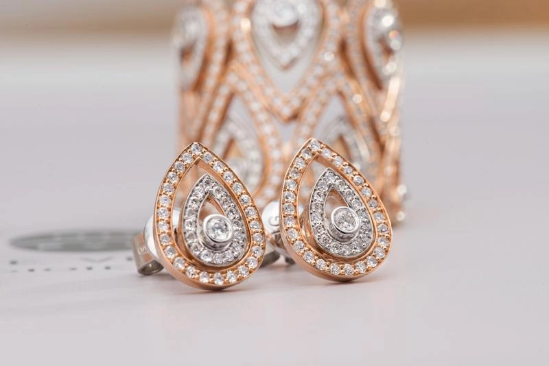 Ponte Vecchio 18ct Rose Gold 0.55ct Diamond Pear Earrings D