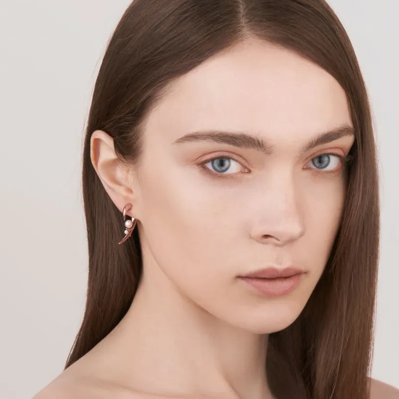 Shaun Leane 18ct Rose Gold Plated Sterling Silver White Pearl Hooked Pearl Earrings D