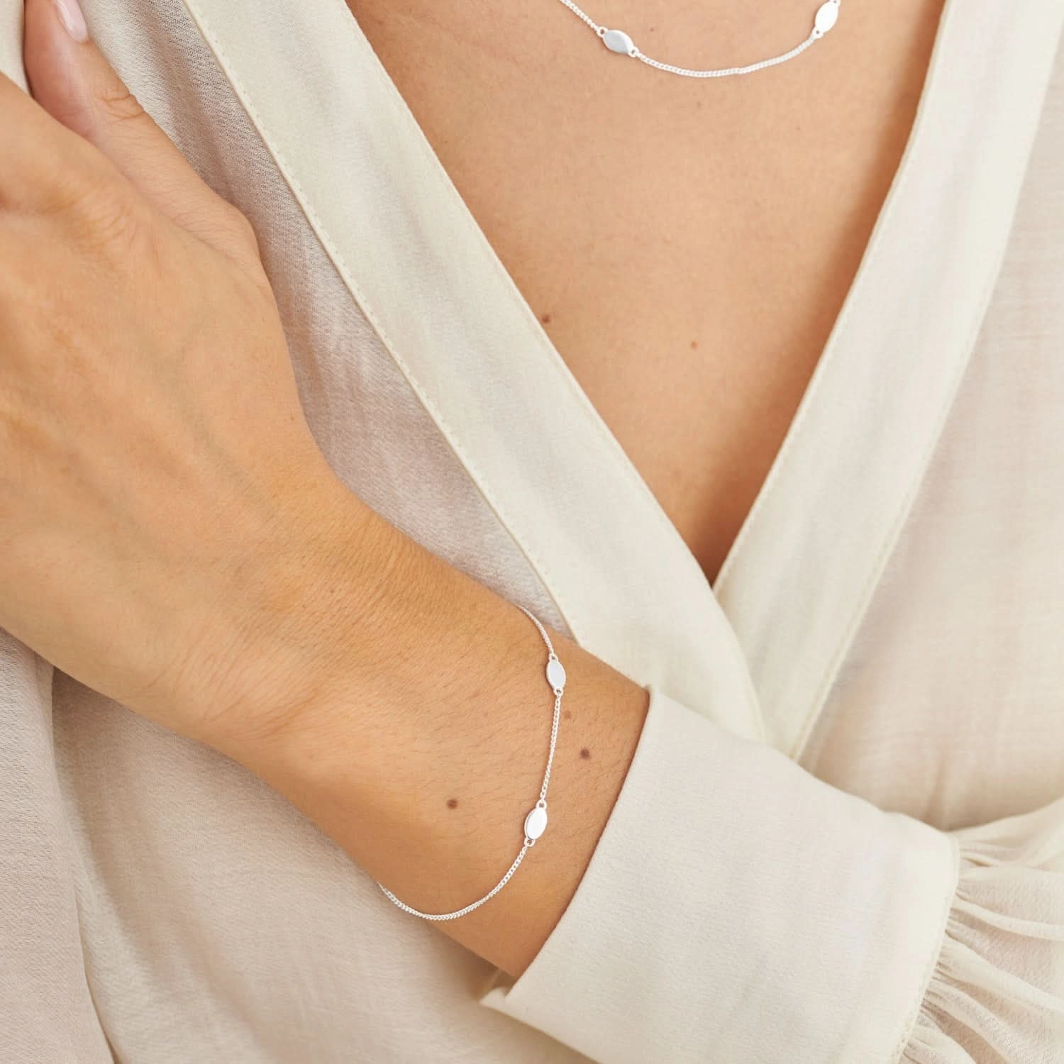 Sterling Silver Double Oval Bracelet JJS0132