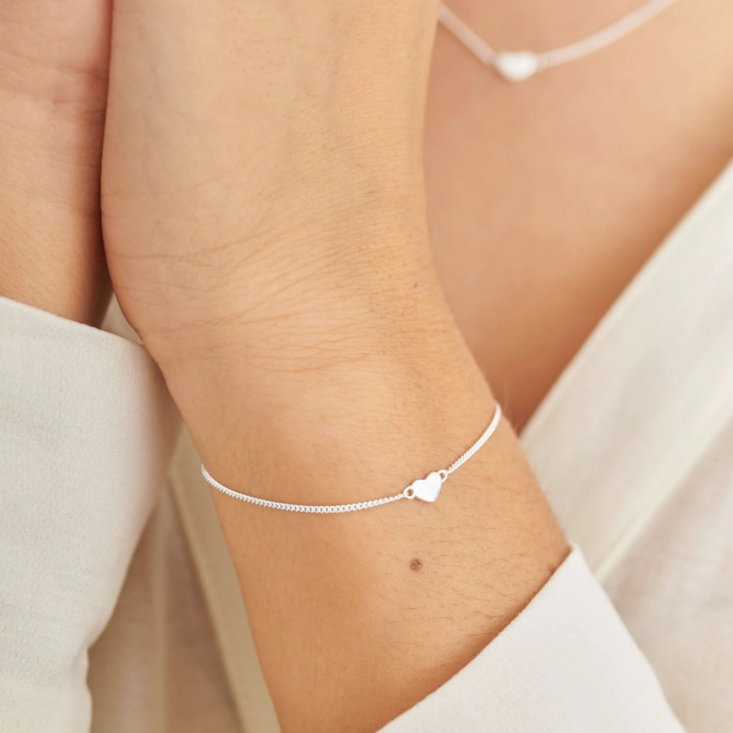 Sterling Silver Heart Bracelet JJS0125