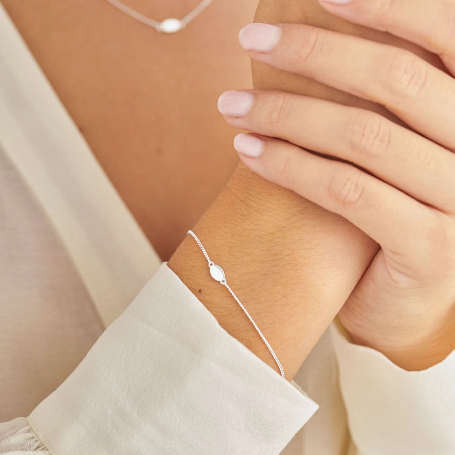 Sterling Silver Oval Bracelet JJS0131