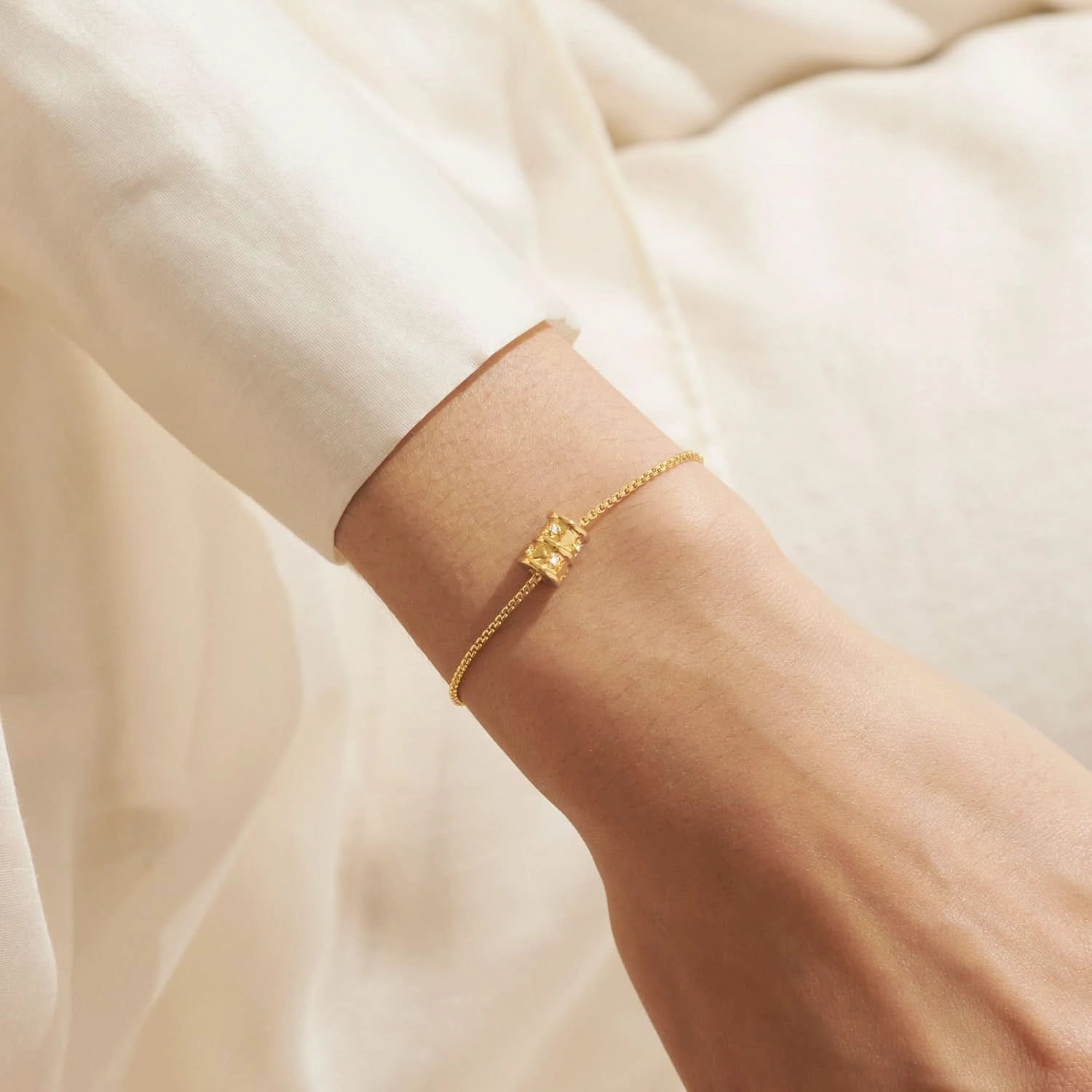 Style Stories Barrel Gold Plated 18cm   3cm Extender Bracelet 8448